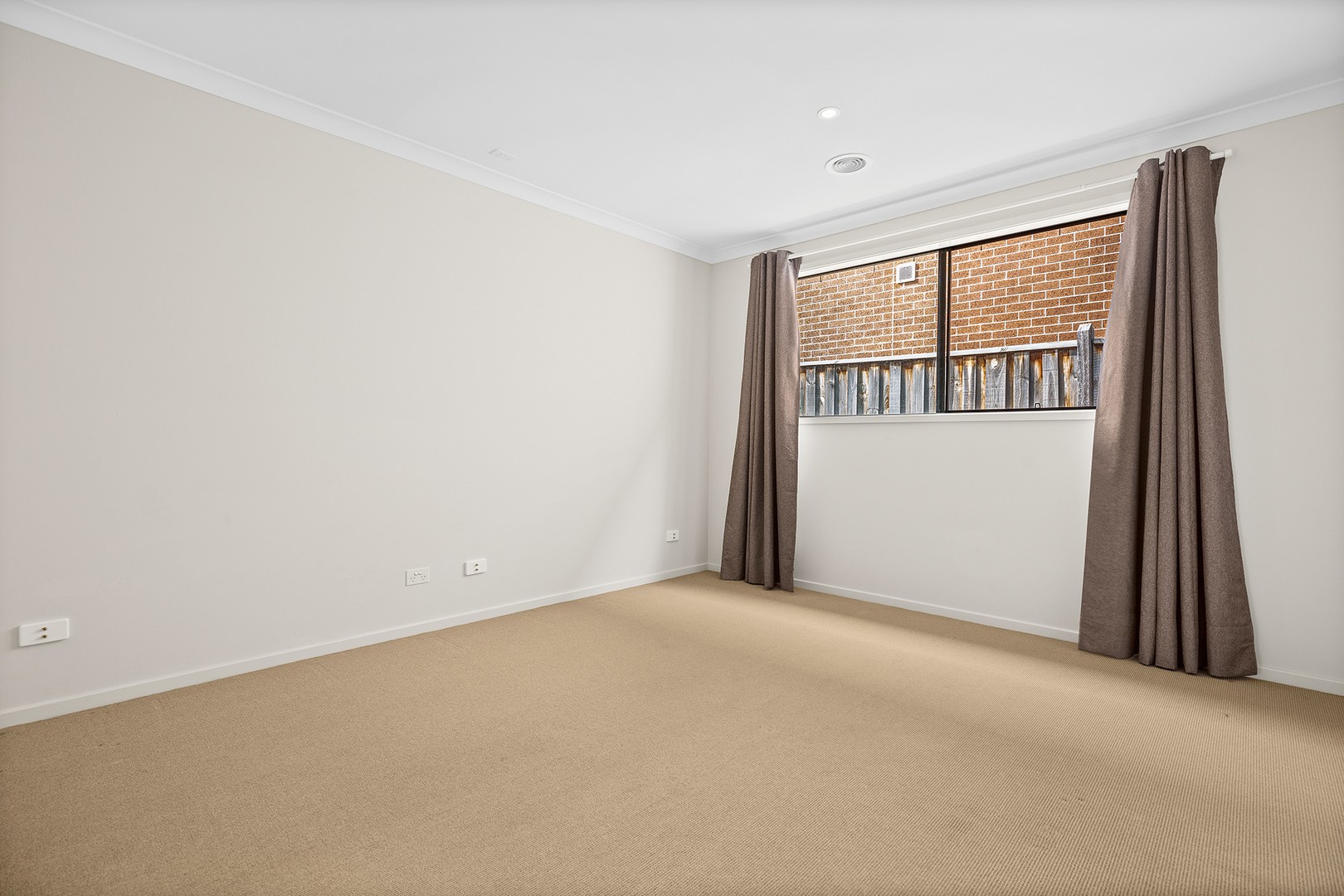 15 Almondsbury Avenue, Berwick, VIC 3806, Berwick - Thumbnail 6