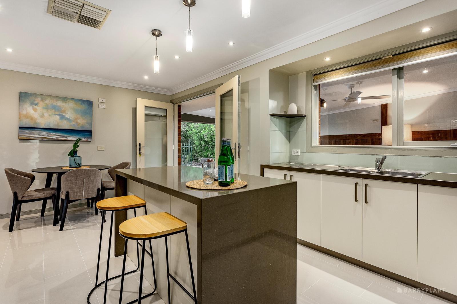 15 Arcadia Way, Eltham North, VIC 3095, Eltham North - Thumbnail 4