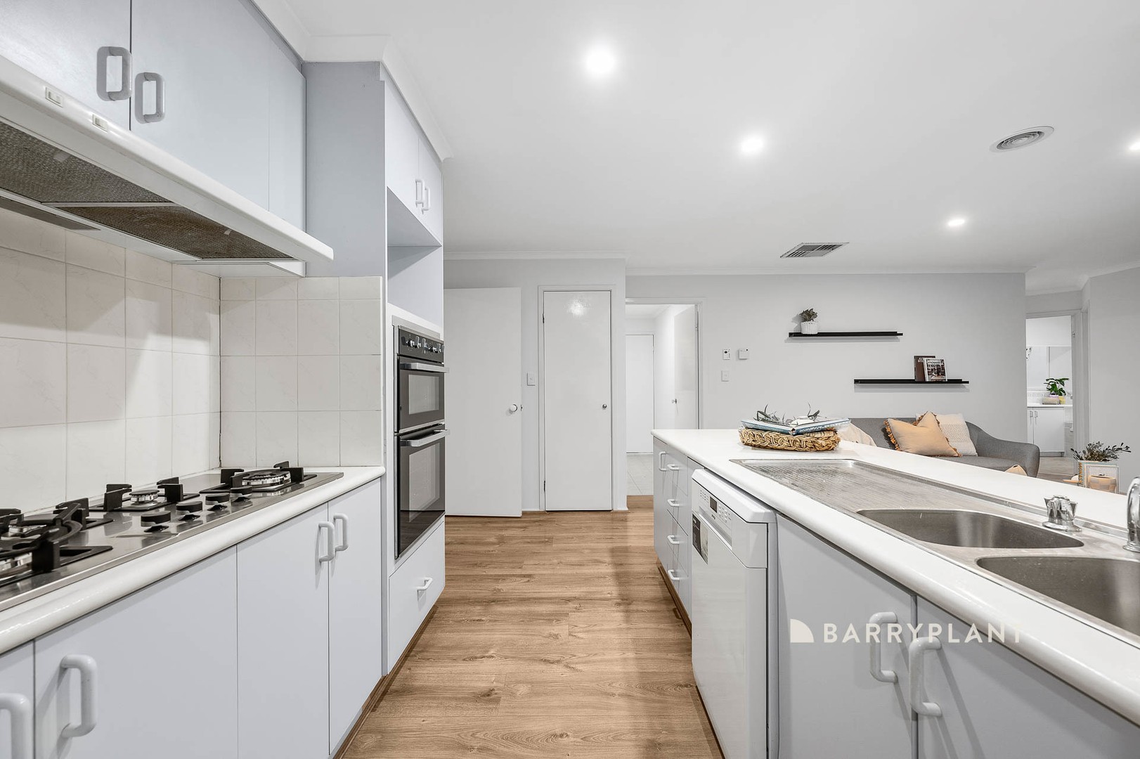 15 Armadale Drive, Narre Warren, VIC 3805, Narre Warren - Thumbnail 7