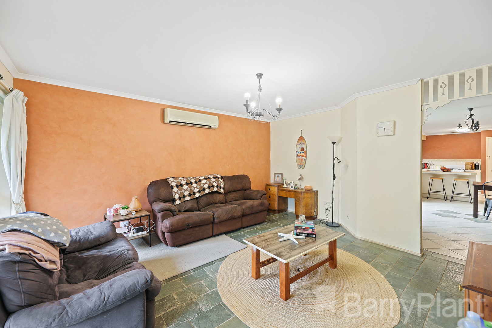 15 Armstrong AvenueDrouin, VIC 3818