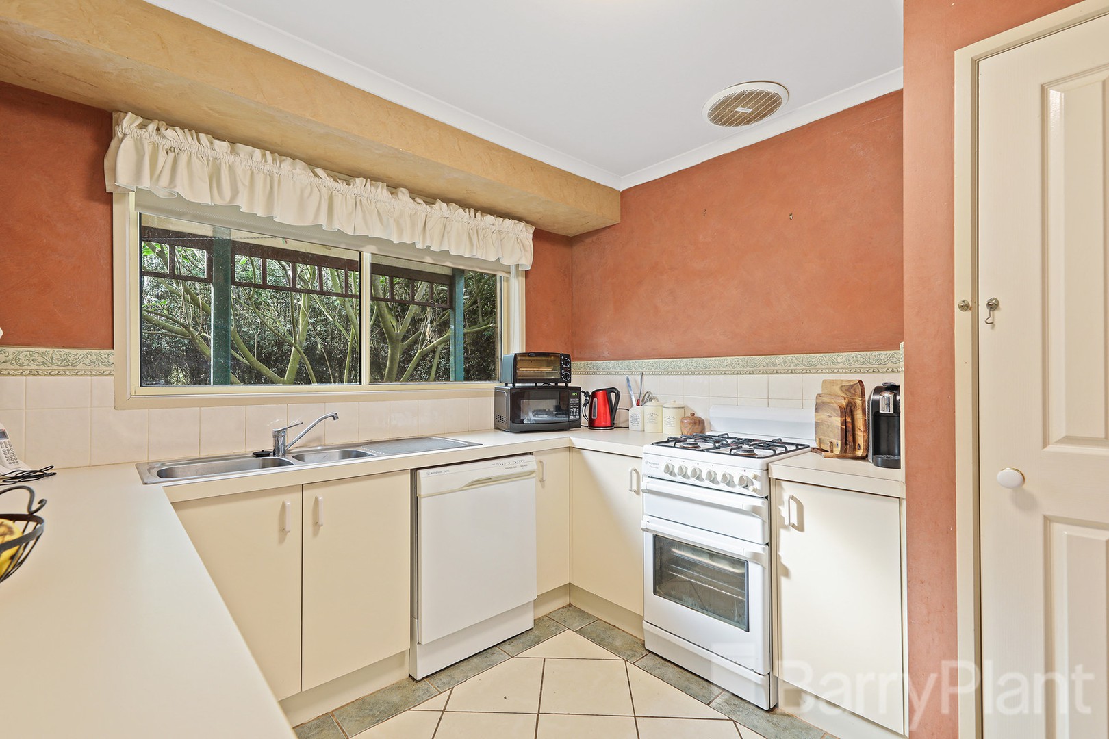 15 Armstrong AvenueDrouin, VIC 3818, Drouin - Thumbnail 4