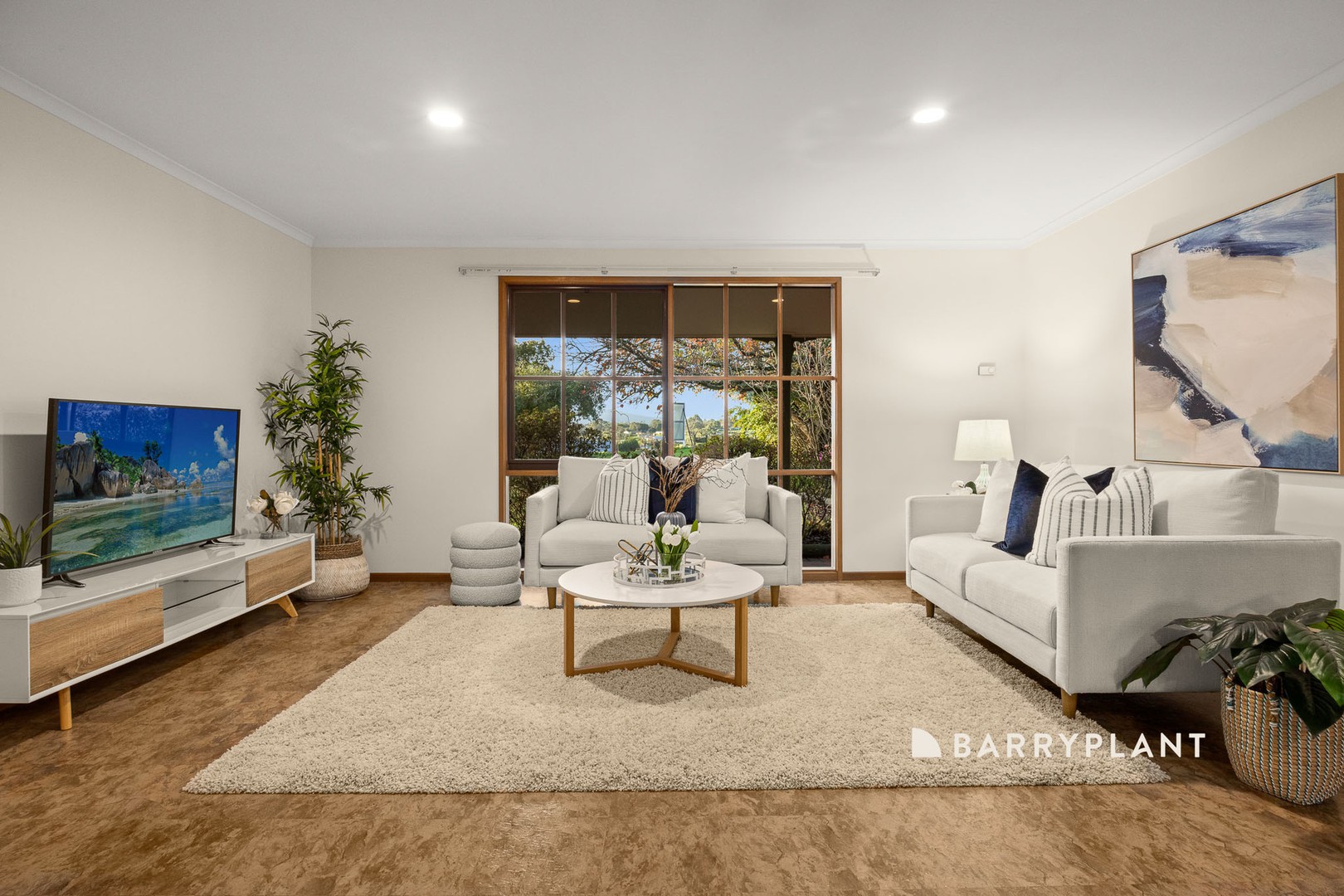 15 Arnup Crescent, Drouin, VIC 3818, Drouin - Thumbnail 3