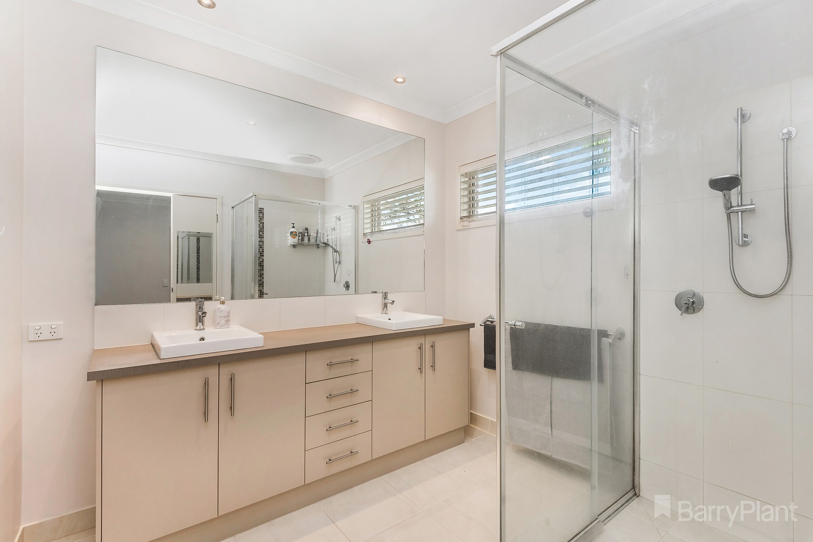 15 Arrawalli AvenueAscot, VIC 3551, Ascot - Thumbnail 8