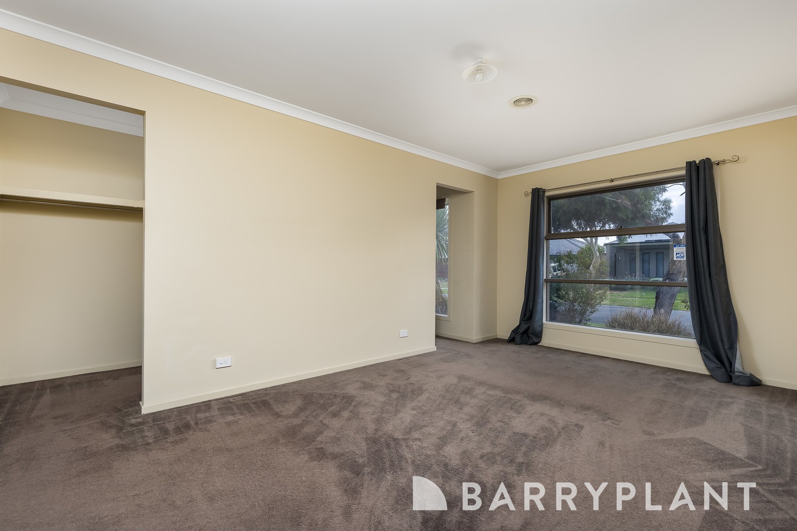 15 Banbury Street, Williams Landing, VIC 3027 - Thumbnail 2 - 23/02/2026