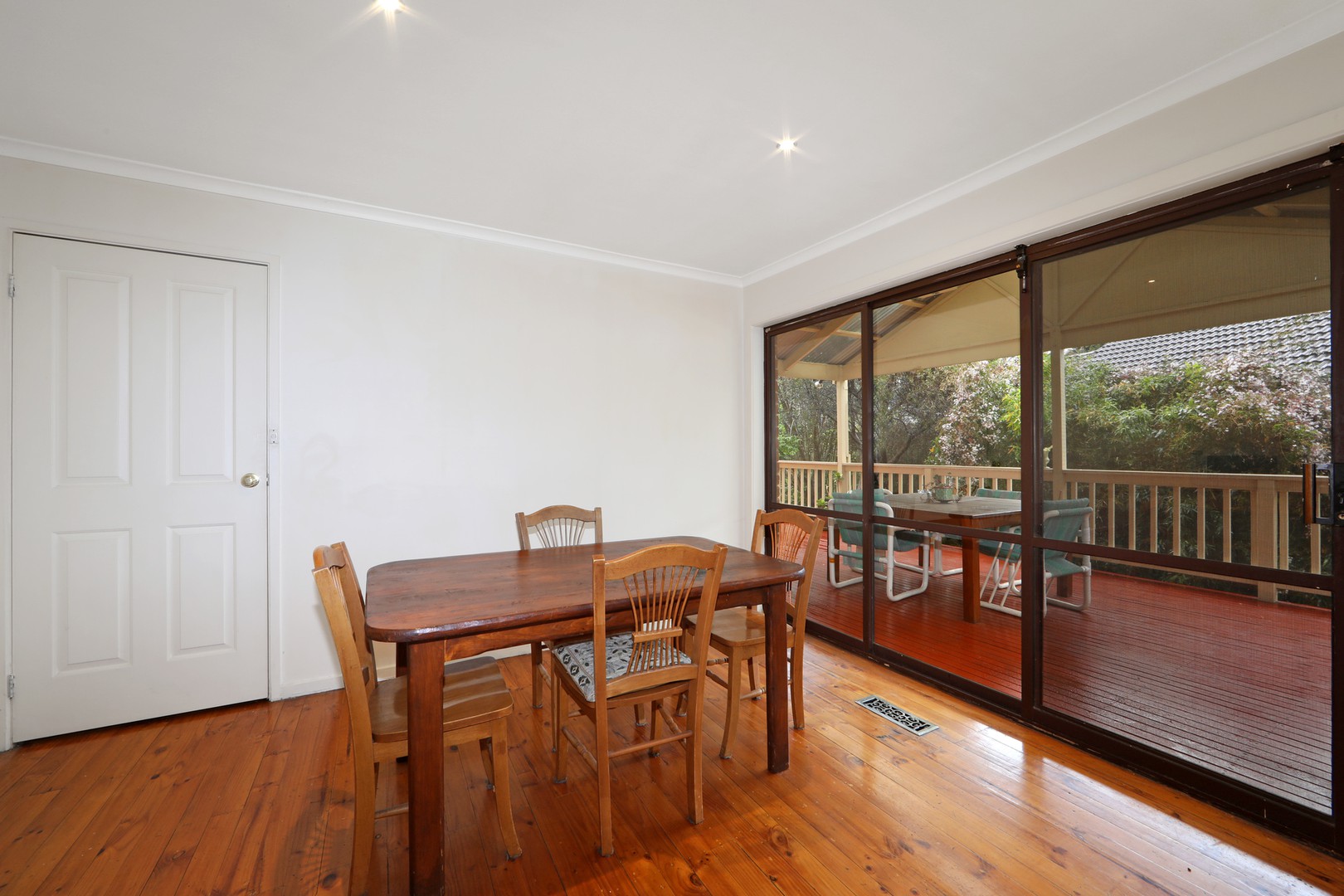15 Barbican CourtRowville, VIC 3178, Rowville - Thumbnail 5