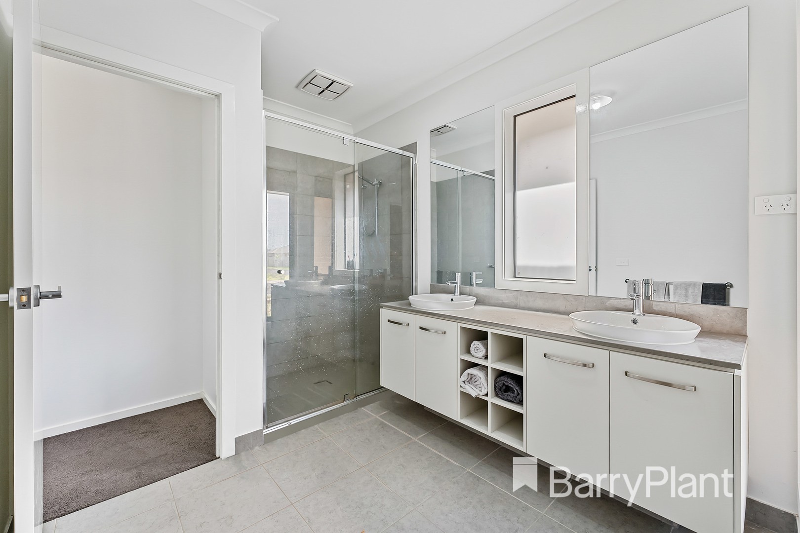 15 Bassett Avenue, Wyndham Vale, VIC 3024, Wyndham Vale - Thumbnail 4