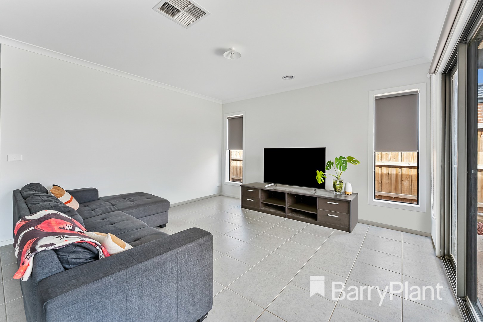 15 Bassett Avenue, Wyndham Vale, VIC 3024, Wyndham Vale - Thumbnail 8
