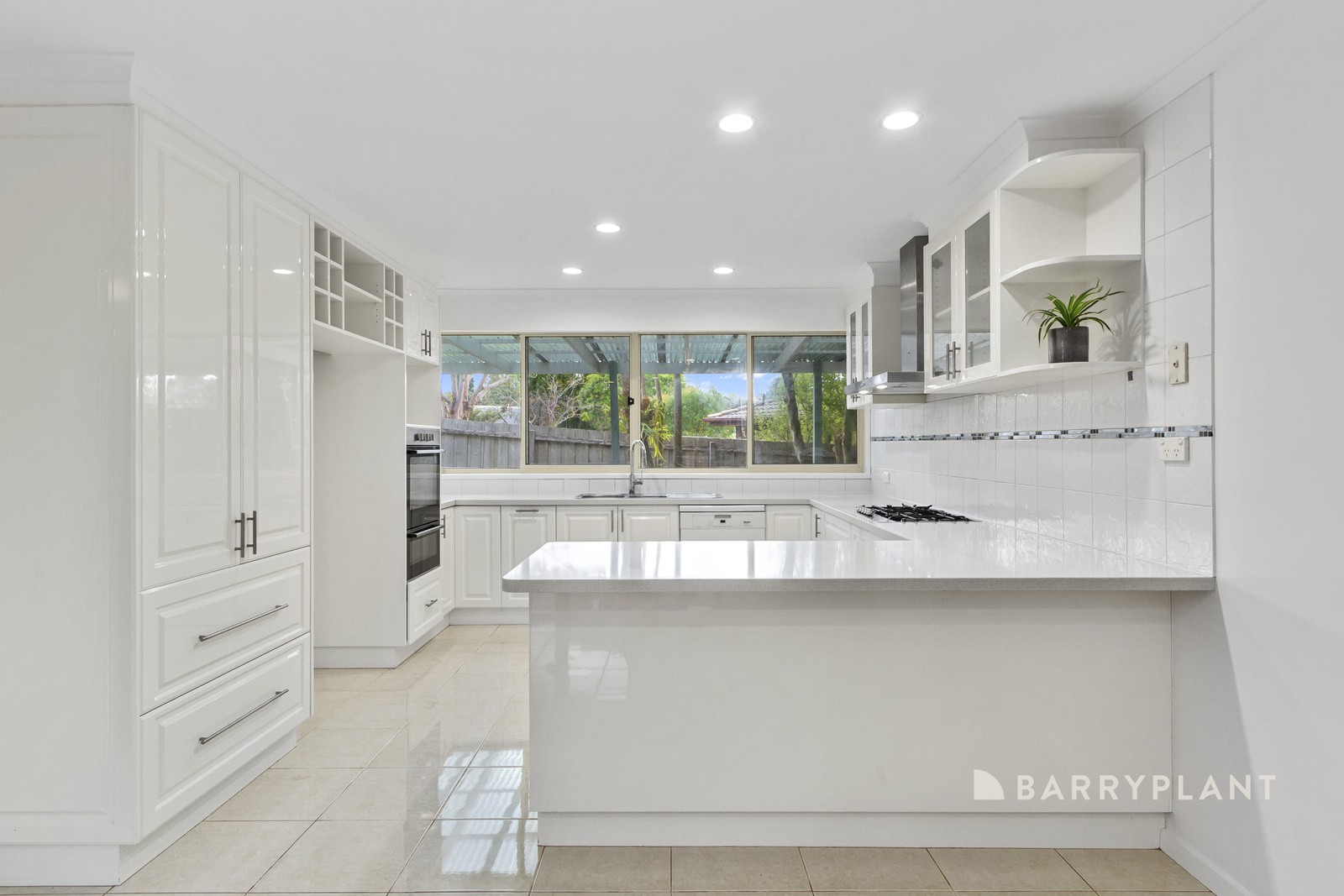 15 Baudelaire Avenue, Wantirna, VIC 3152, Wantirna - Thumbnail 2