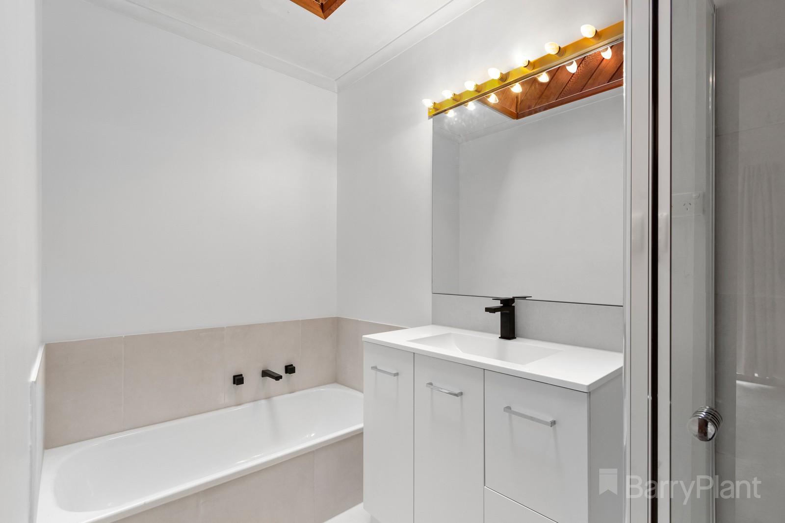 15 Bayview Crescent, The Basin, VIC 3154, The Basin - Thumbnail 4