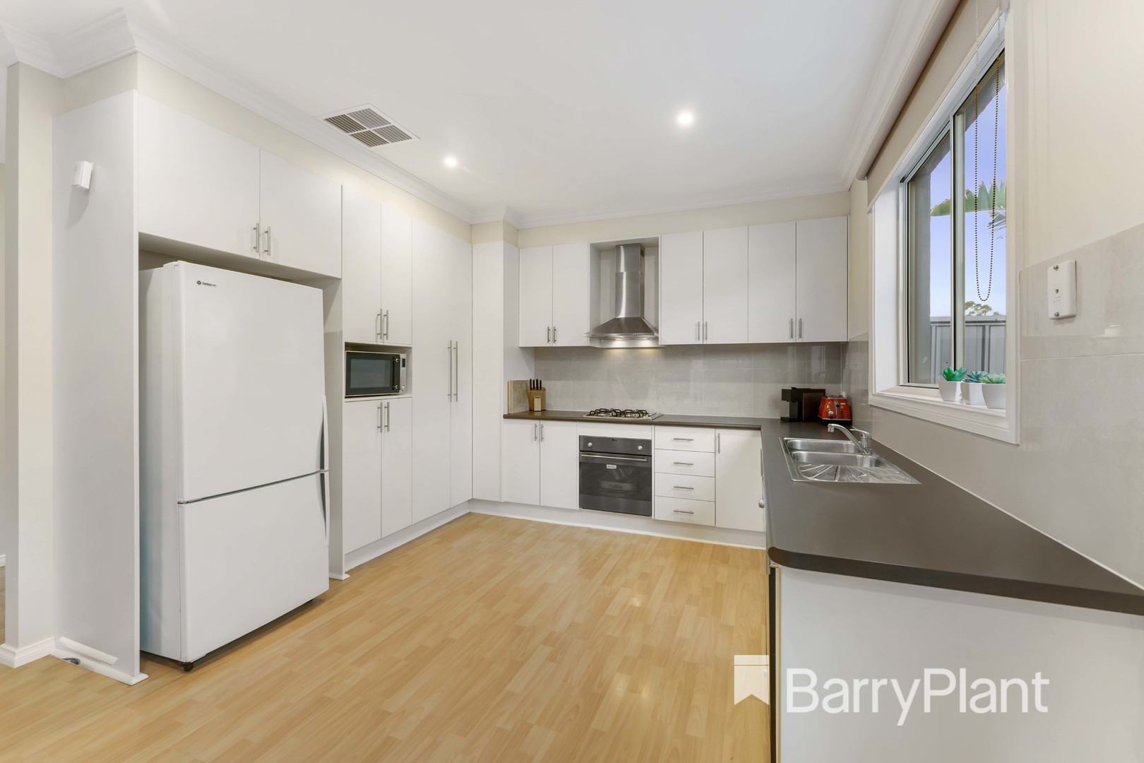 15 Bellfield Court, Manor Lakes, VIC 3024, Manor Lakes - Thumbnail 7