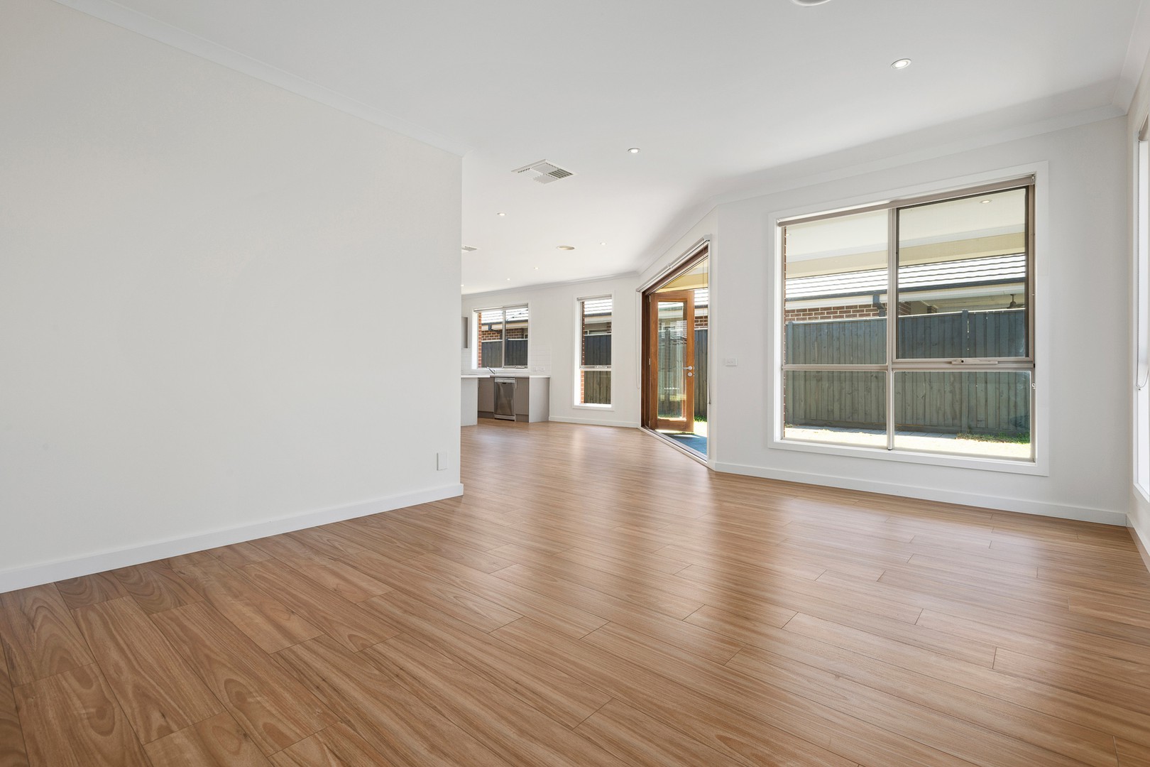 15 Beltons Way, Doreen, VIC 3754, Doreen - Thumbnail 3