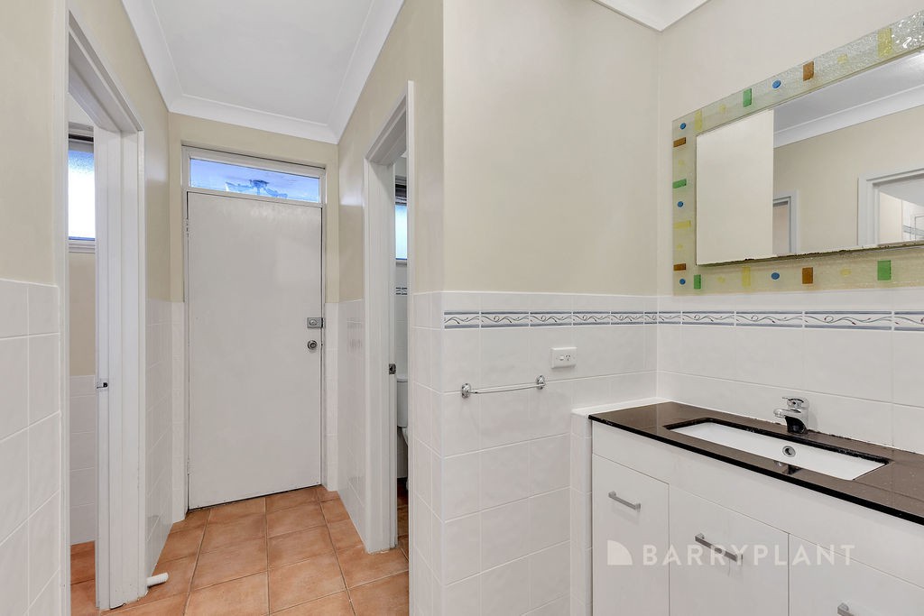 15 Bizley Street, Mount Waverley, VIC 3149, Mount Waverley - Thumbnail 7