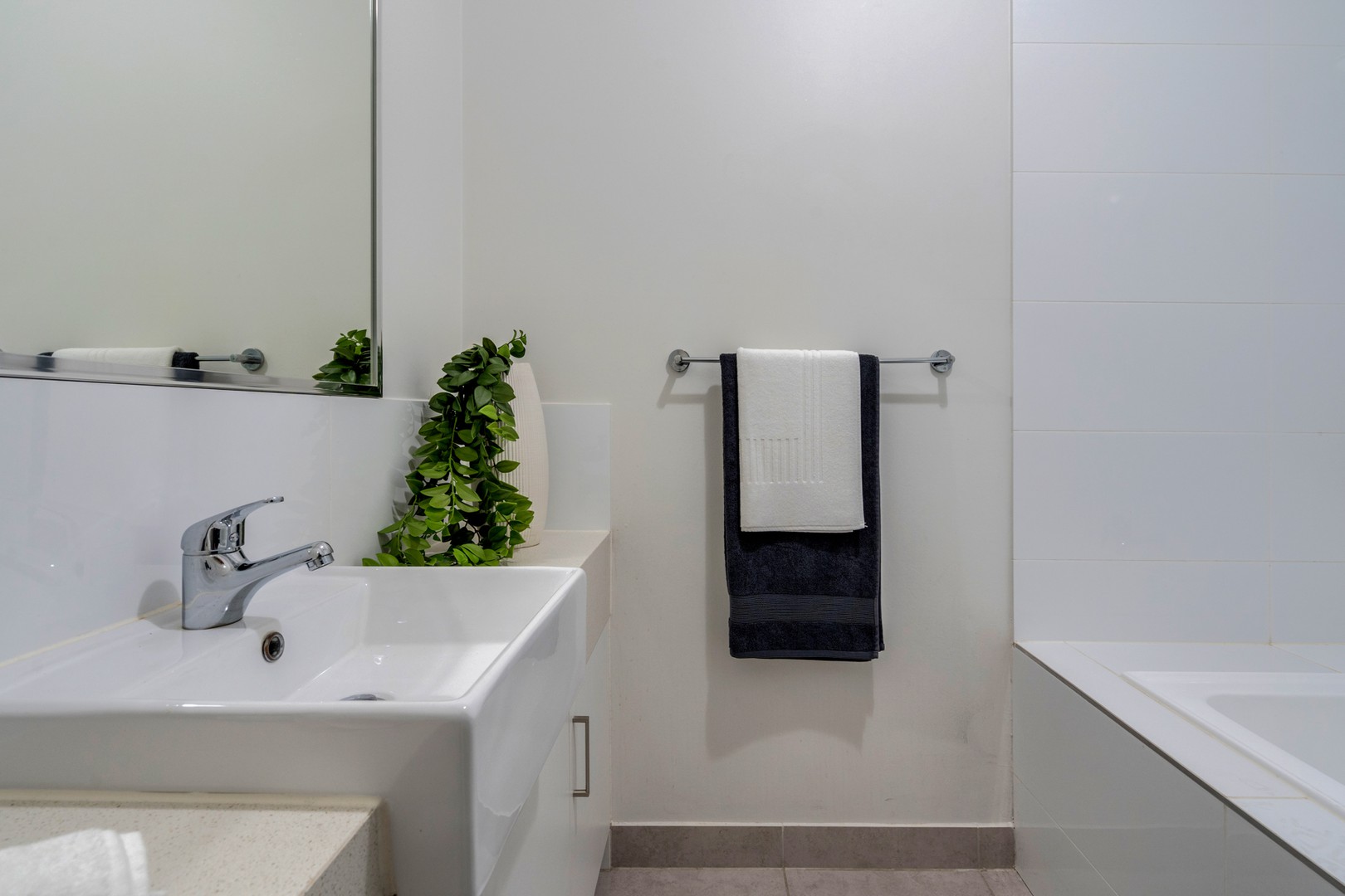 15 Bluebell Drive, Craigieburn, VIC 3064, Craigieburn - Thumbnail 3