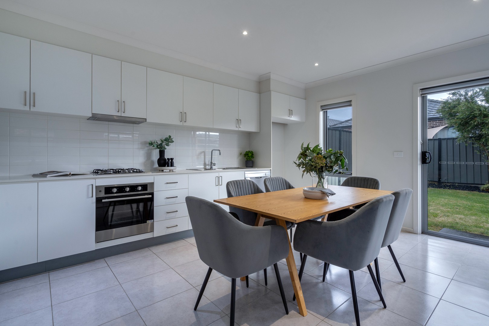 15 Bluebell Drive, Craigieburn, VIC 3064 - Thumbnail 1 - 15/12/2023