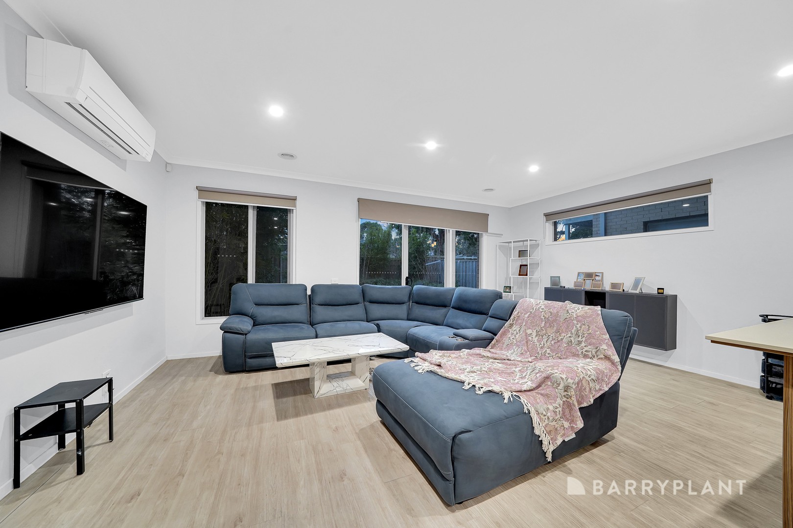 15 Broadbeach Circuit, Sanctuary Lakes, VIC 3030, Sanctuary Lakes - Thumbnail 8