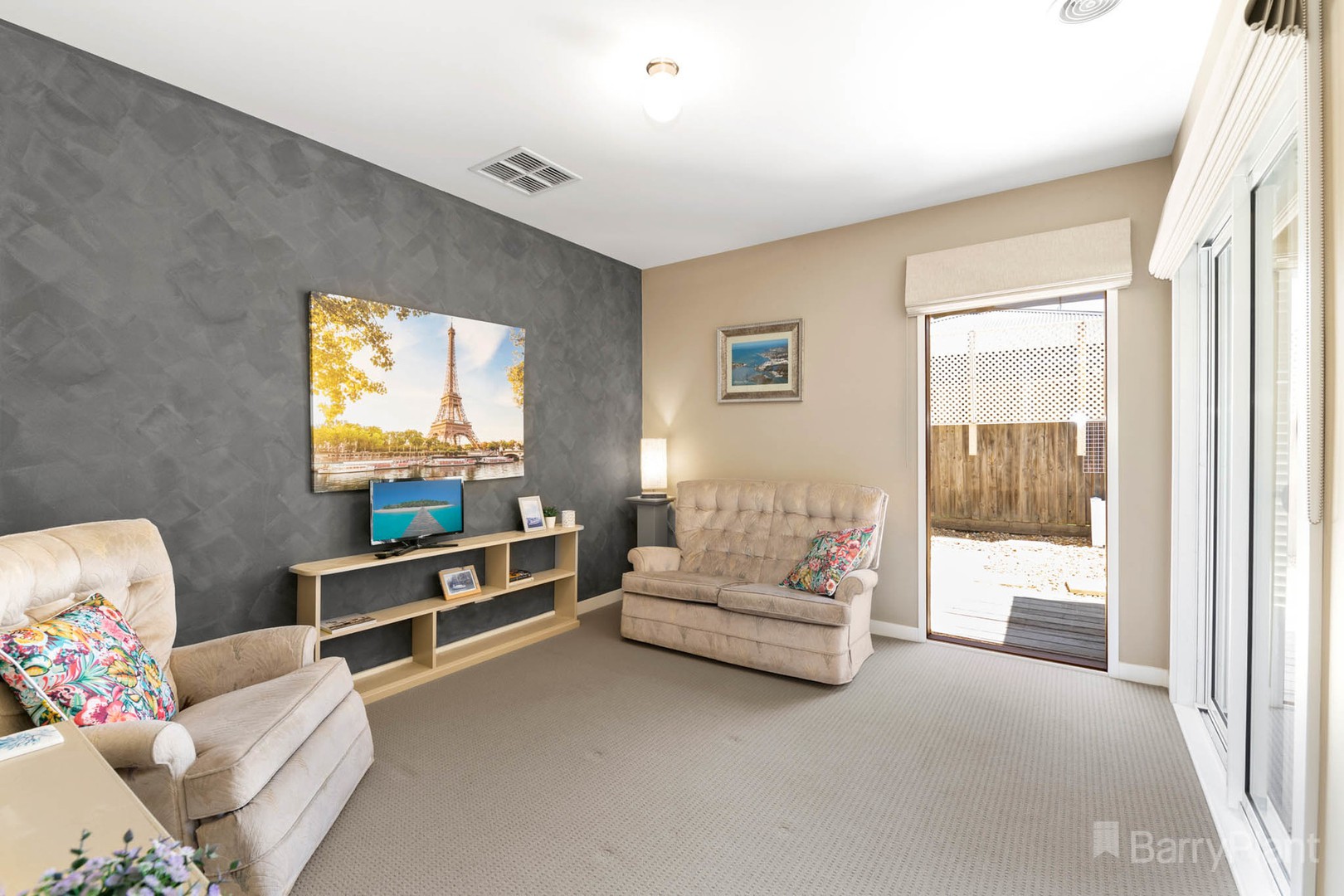15 Brocker Street, Clyde North, VIC 3978, Clyde North - Thumbnail 7