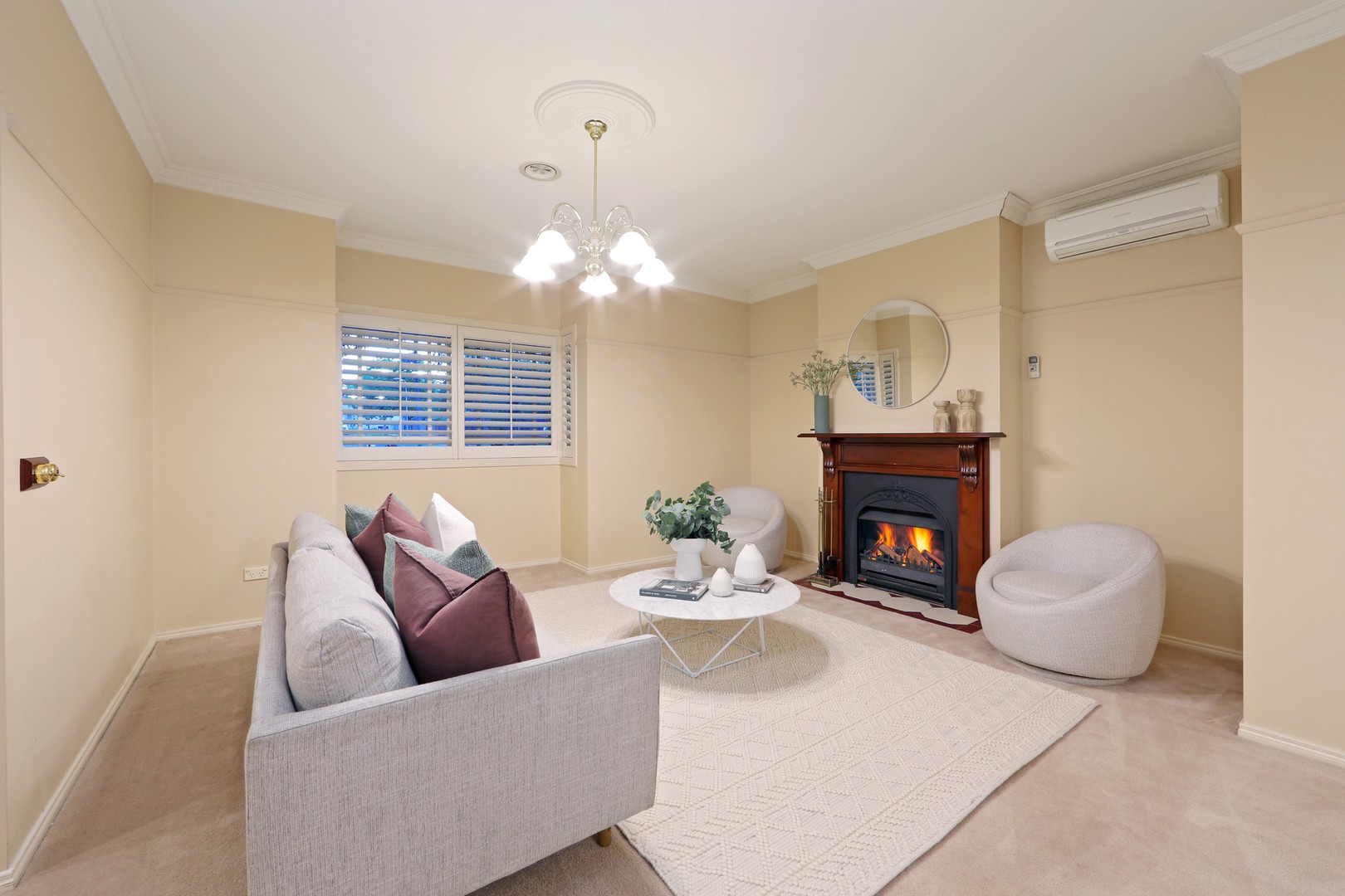 15 Buckingham Drive, Rowville, VIC 3178, Rowville - Thumbnail 2