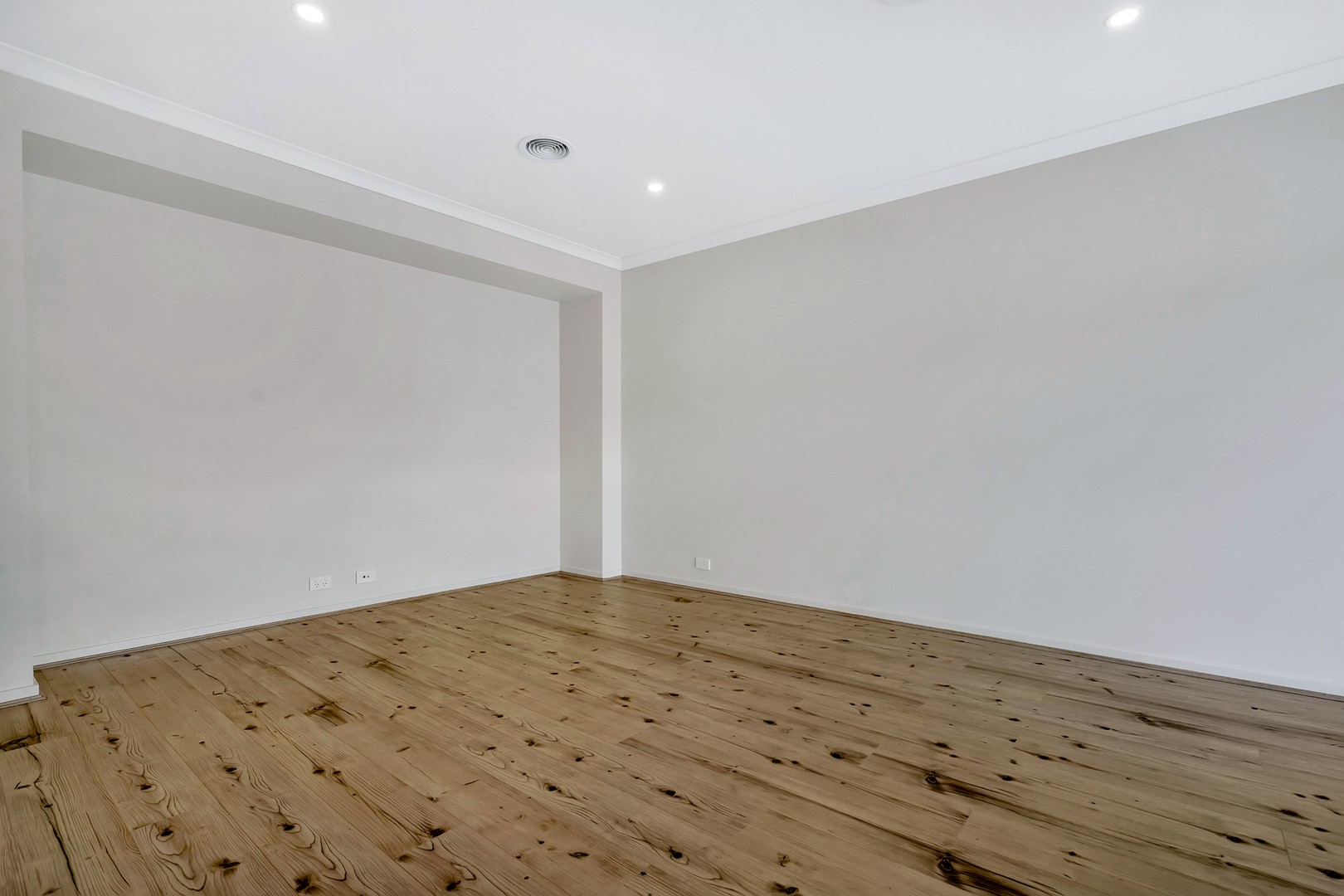 15 Buckleys Walk, Mickleham, VIC 3064, Mickleham - Thumbnail 5