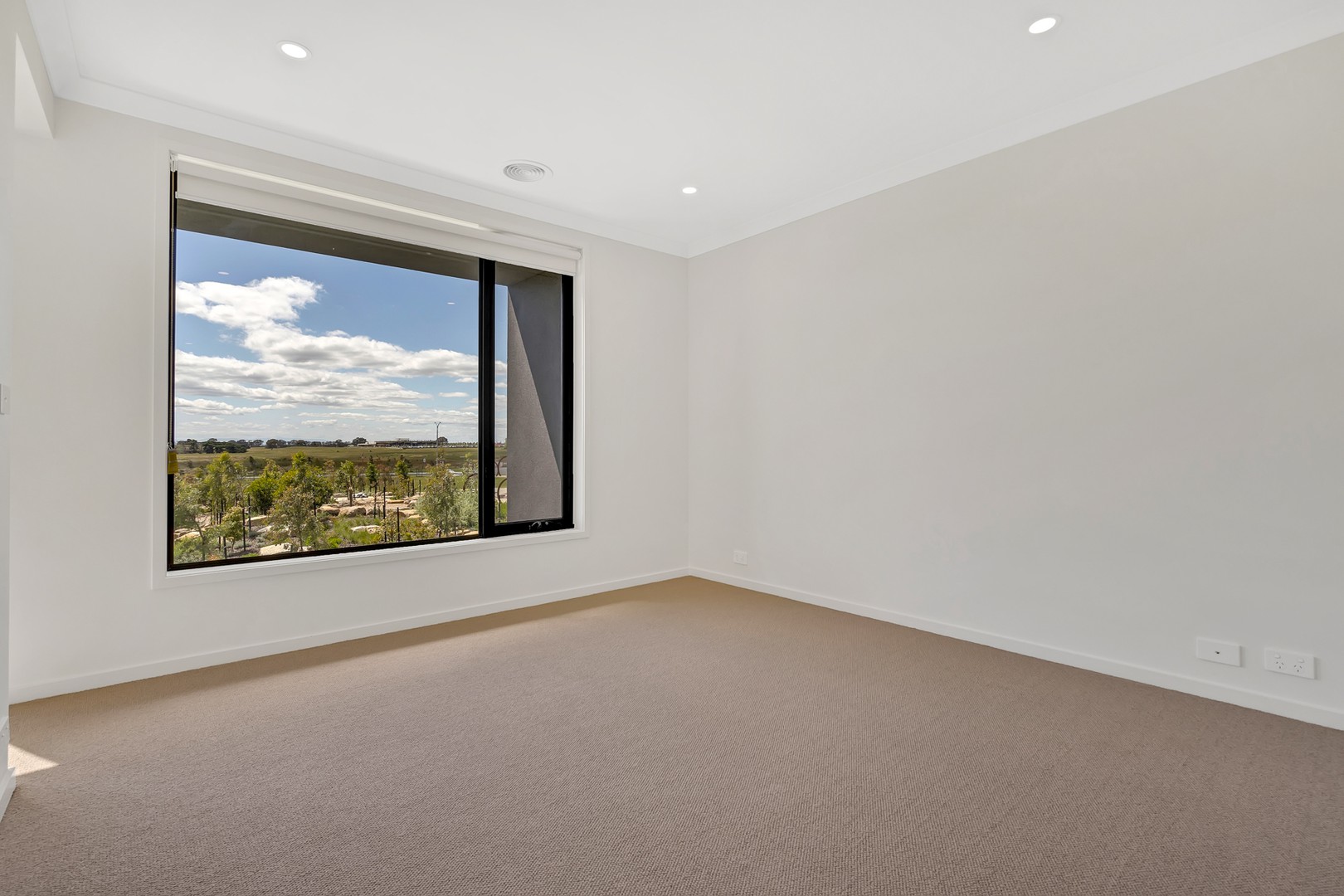 15 Buckleys Walk, Mickleham, VIC 3064, Mickleham - Thumbnail 6