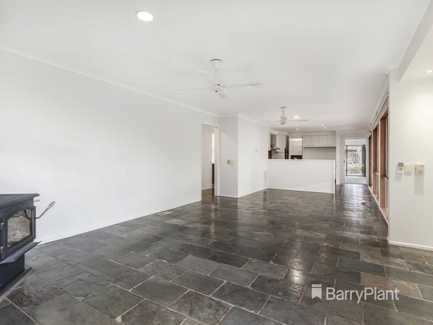 15 Callistemon Court, Mount Martha, VIC 3934, Mount Martha - Thumbnail 2
