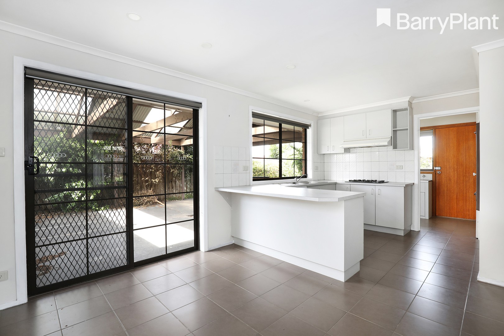 15 Canonbury Circle, Seabrook, VIC 3028, Seabrook - Thumbnail 2