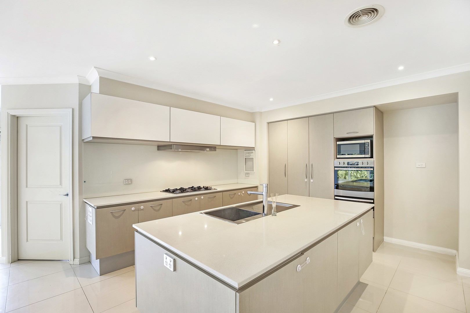 15 Carroll Close, Bundoora, VIC 3083, Bundoora - Thumbnail 6