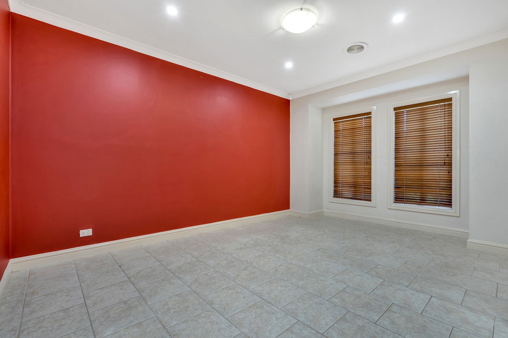 15 Castlebury Place, Craigieburn, VIC 3064, Craigieburn - Thumbnail 5