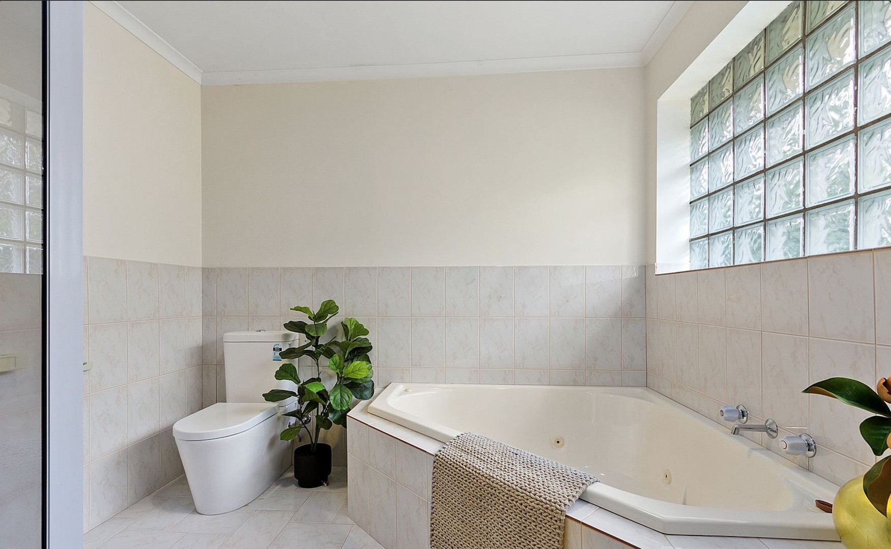 15 Catherine Avenue, Doncaster East, VIC 3109, Doncaster East - Thumbnail 6