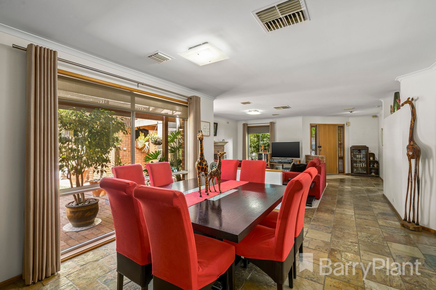 15 Centre Street, Sunshine, VIC 3020, Sunshine - Thumbnail 3