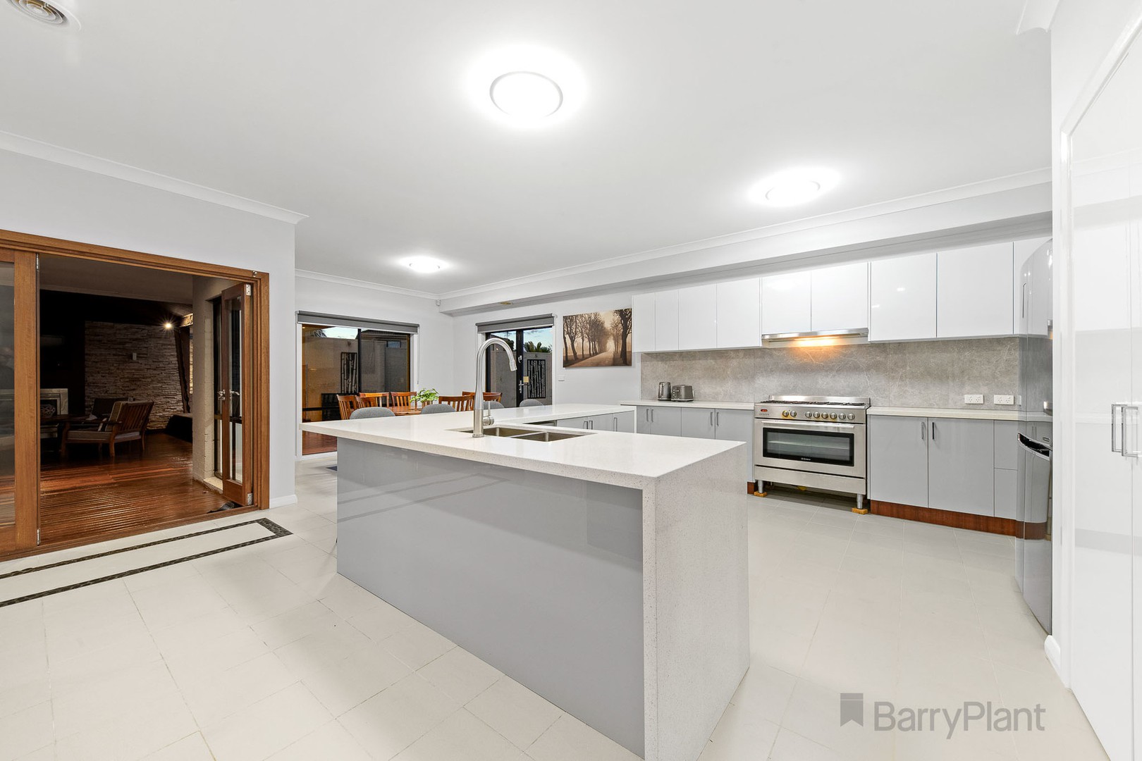 15 Champagne Grove, Narre Warren South, VIC 3805, Narre Warren South - Thumbnail 2