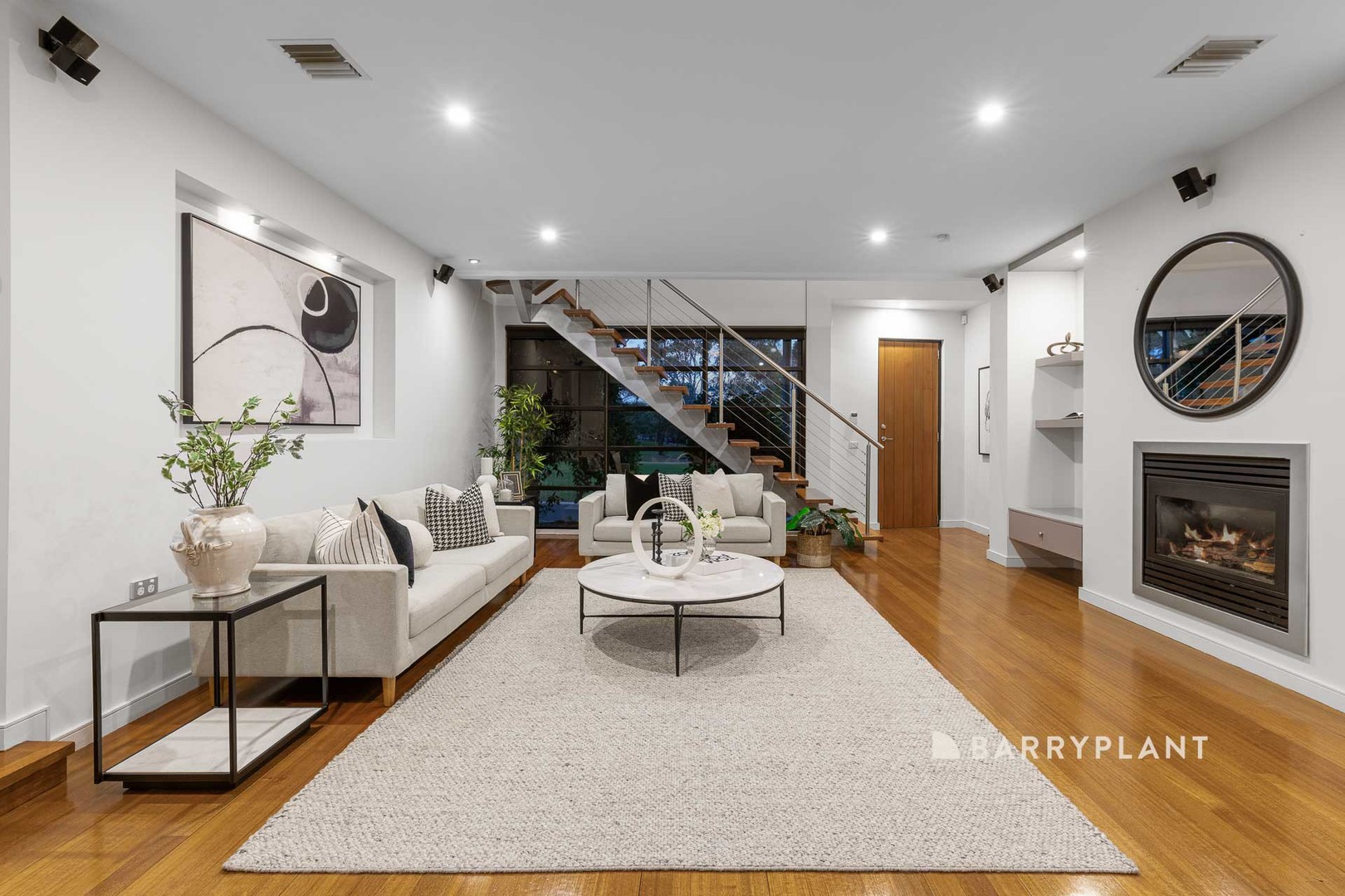 15 Chelsea Crescent, Berwick, VIC 3806 - Thumbnail 2 - 07/05/2025