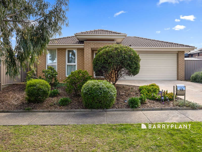 15 Christie Court, Pakenham, VIC 3810 - Image - 08/09/2026