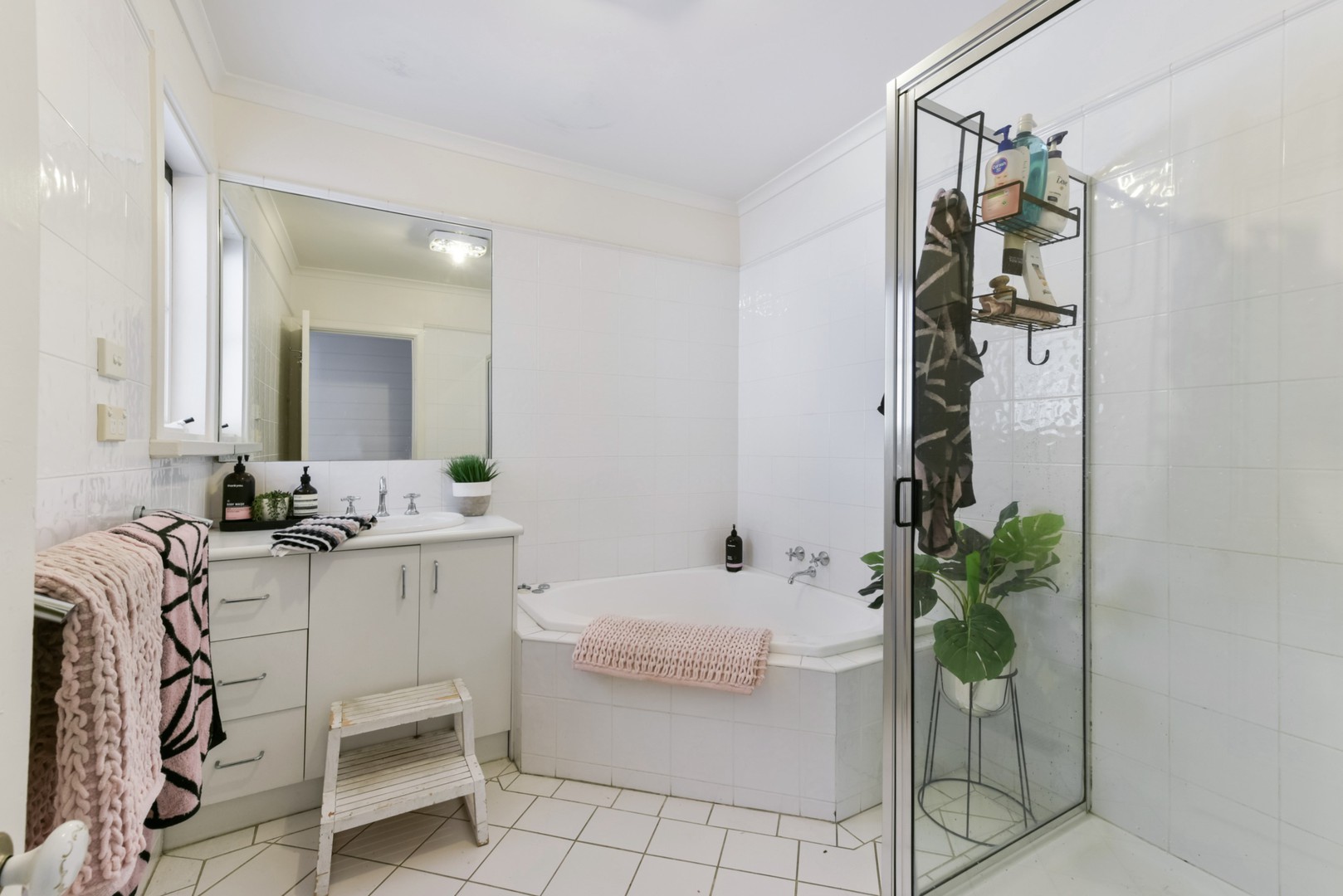 15 Claremont Avenue, Newtown, VIC 3220, Newtown - Thumbnail 8