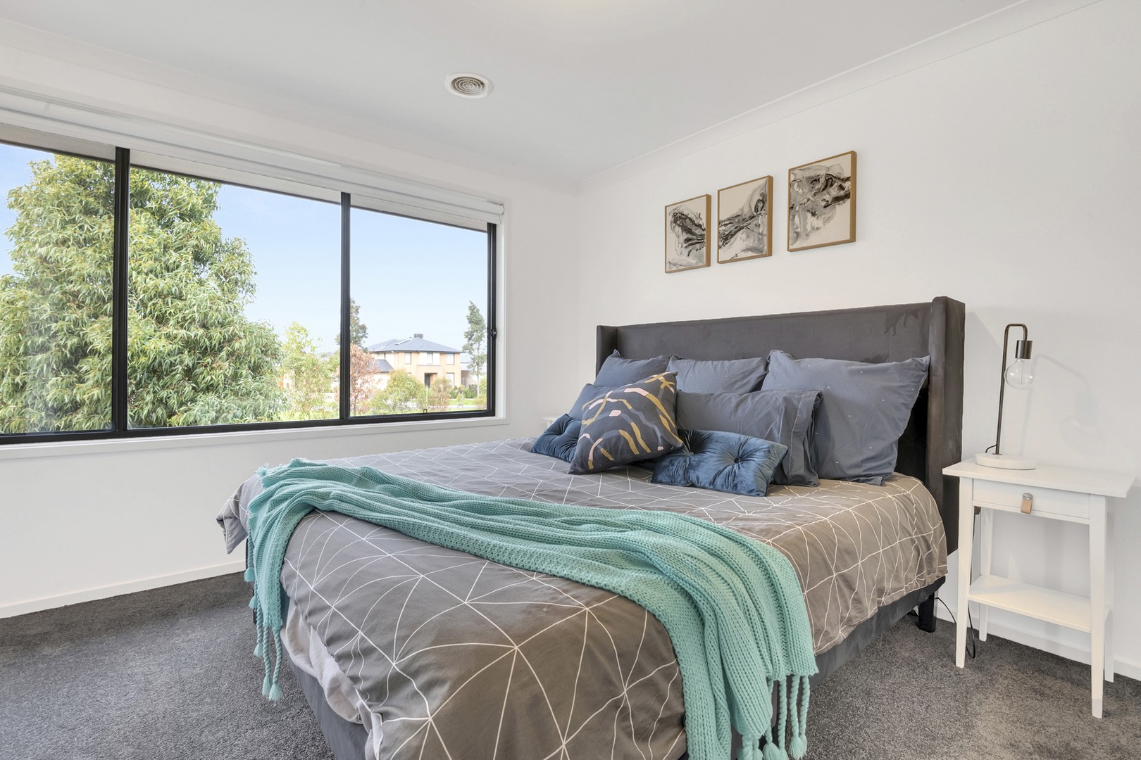 15 Cobungra Grove, Wollert, VIC 3750, Wollert - Thumbnail 6