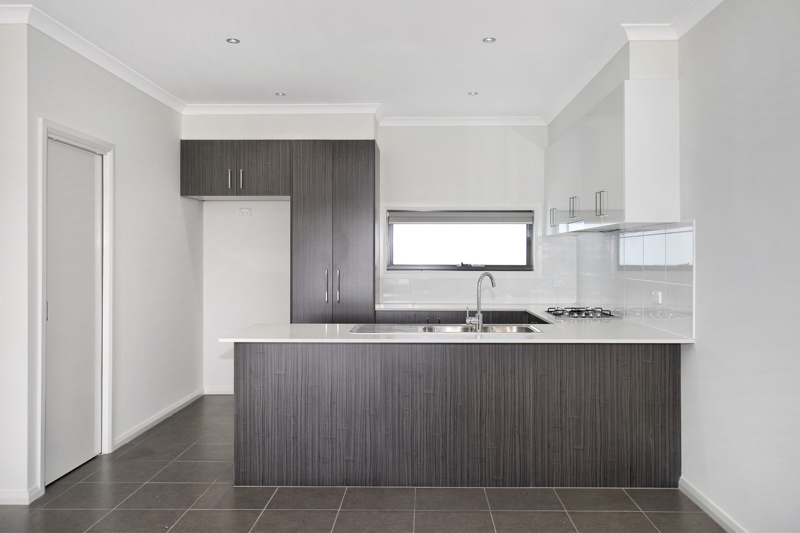 15 Cohen Walk, Craigieburn, VIC 3064, Craigieburn - Thumbnail 2