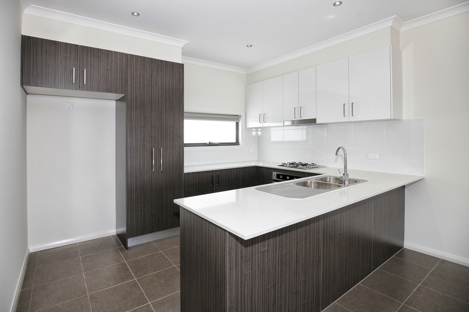 15 Cohen Walk, Craigieburn, VIC 3064, Craigieburn - Thumbnail 3