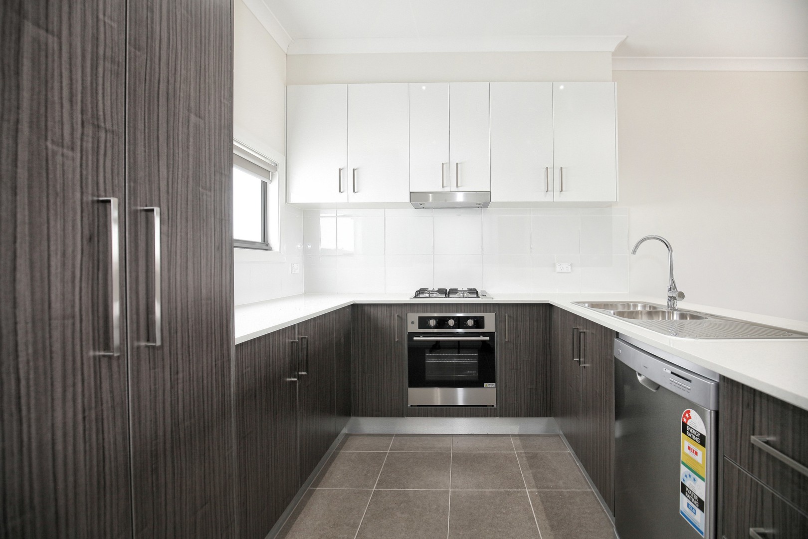 15 Cohen Walk, Craigieburn, VIC 3064, Craigieburn - Thumbnail 4