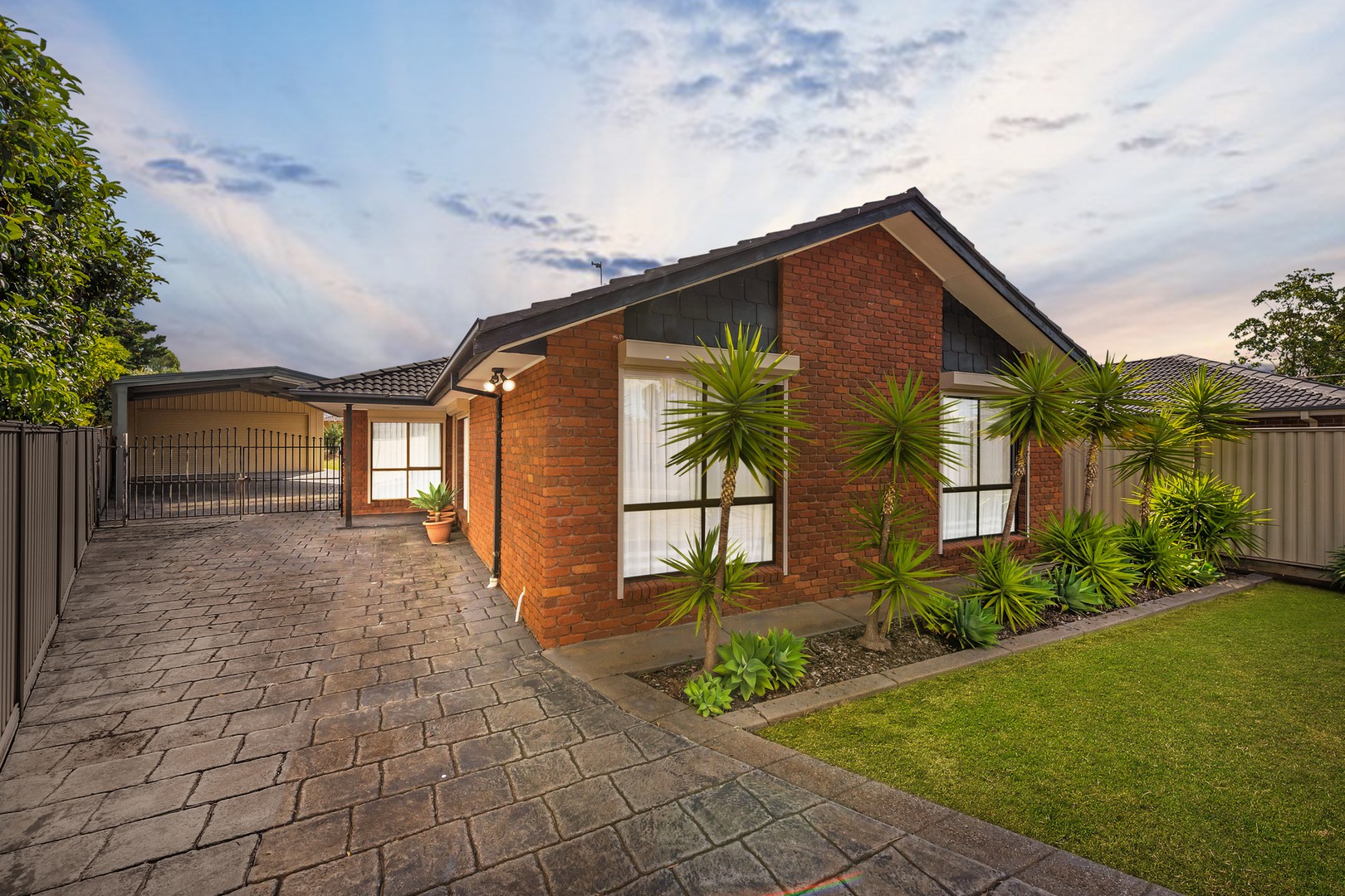 15 Condor Place, Taylors Lakes, VIC 3038, Taylors Lakes - Thumbnail 2