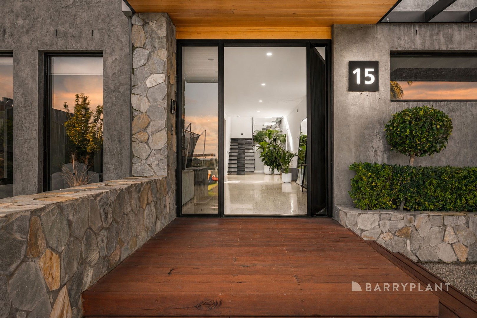 15 Corvara Way, Pakenham, VIC 3810 - Thumbnail 2 - 19/06/2026