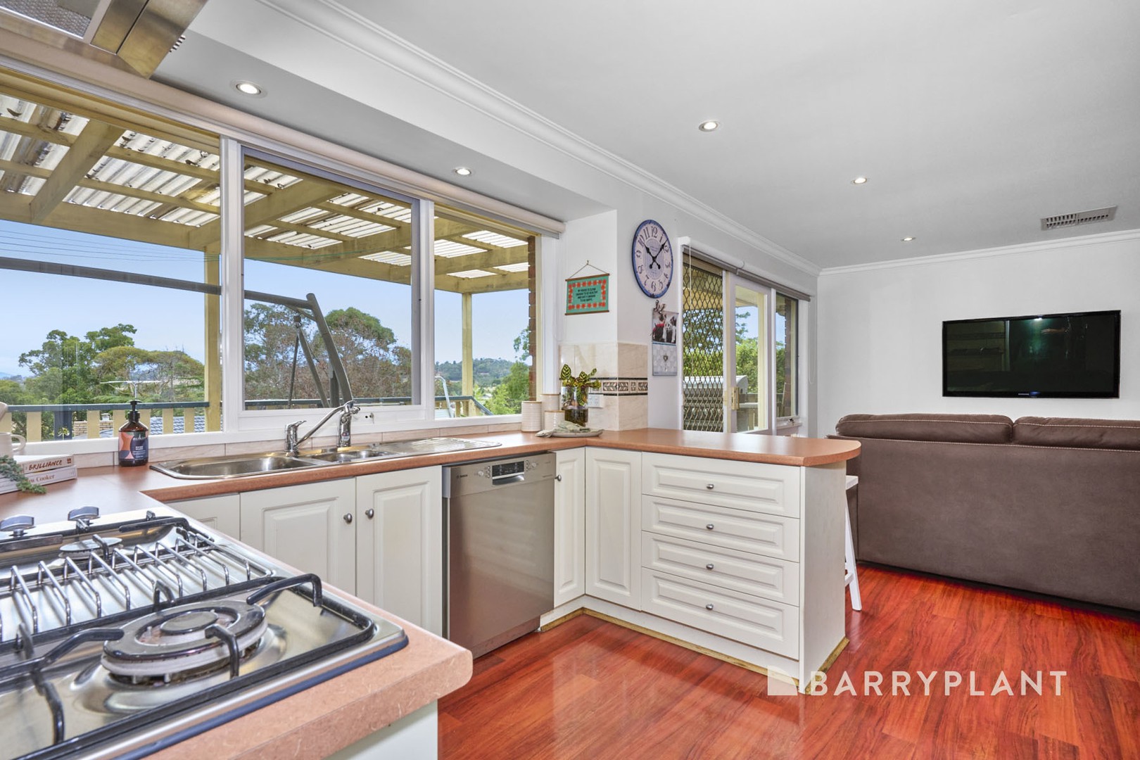 15 Crestway, Lilydale, VIC 3140, Lilydale - Thumbnail 4