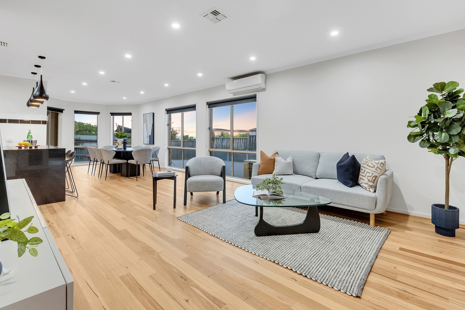 15 Crown Point, Craigieburn, VIC 3064, Craigieburn - Thumbnail 5