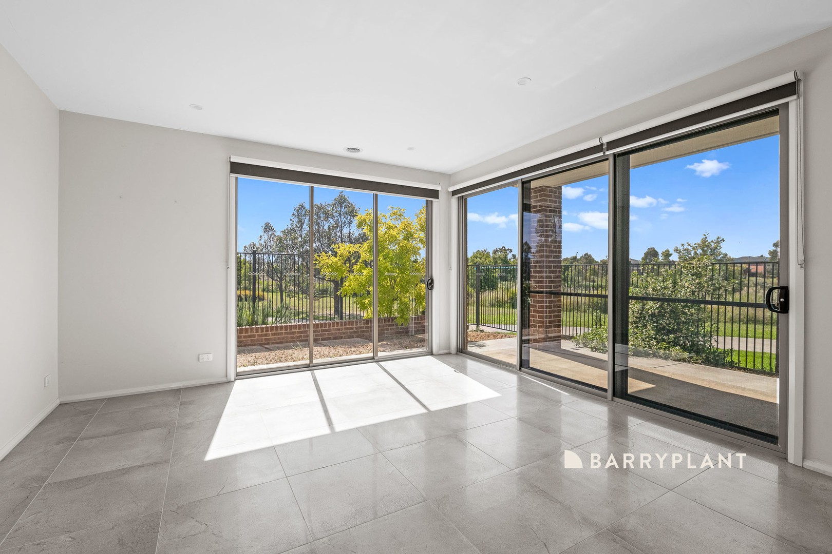 15 Dalziell Crescent, Cranbourne North, VIC 3977, Cranbourne North - Thumbnail 5