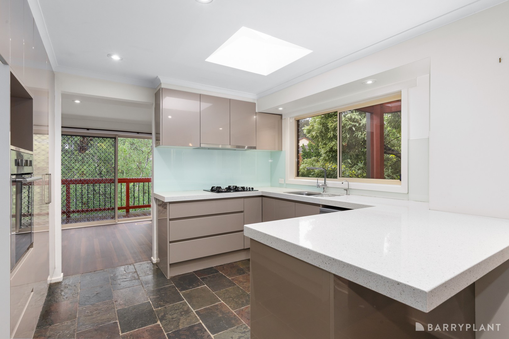 15 Debbie Place, Ringwood North, VIC 3134, Ringwood North - Thumbnail 4