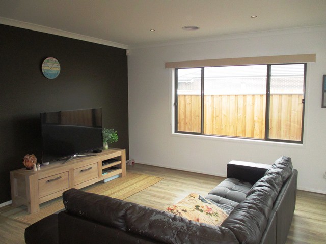 15 Denman Drive, Point Cook, VIC 3030, Point Cook - Thumbnail 4