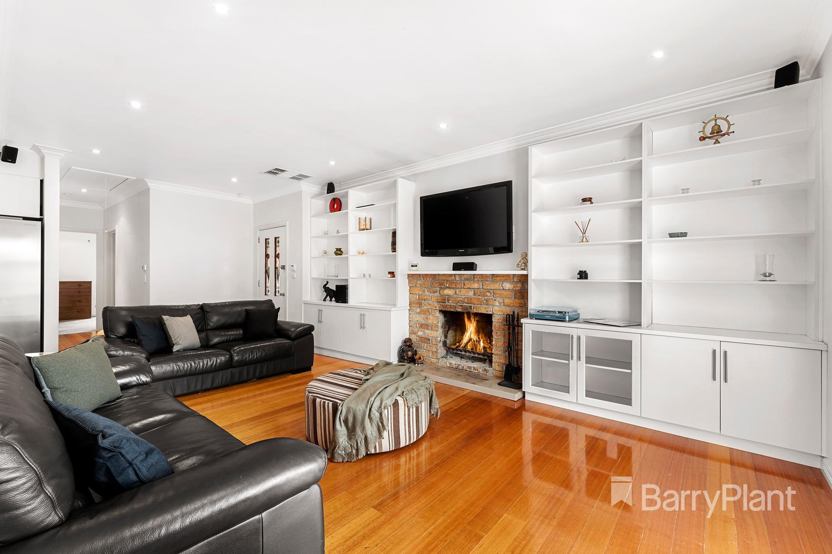 15 Doris StreetGreensborough, VIC 3088, Greensborough - Thumbnail 2