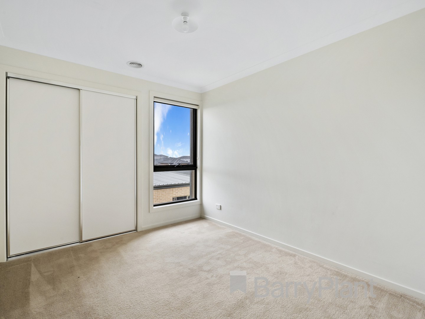 15 Dovetail Walk, Tarneit, VIC 3029, Tarneit - Thumbnail 5