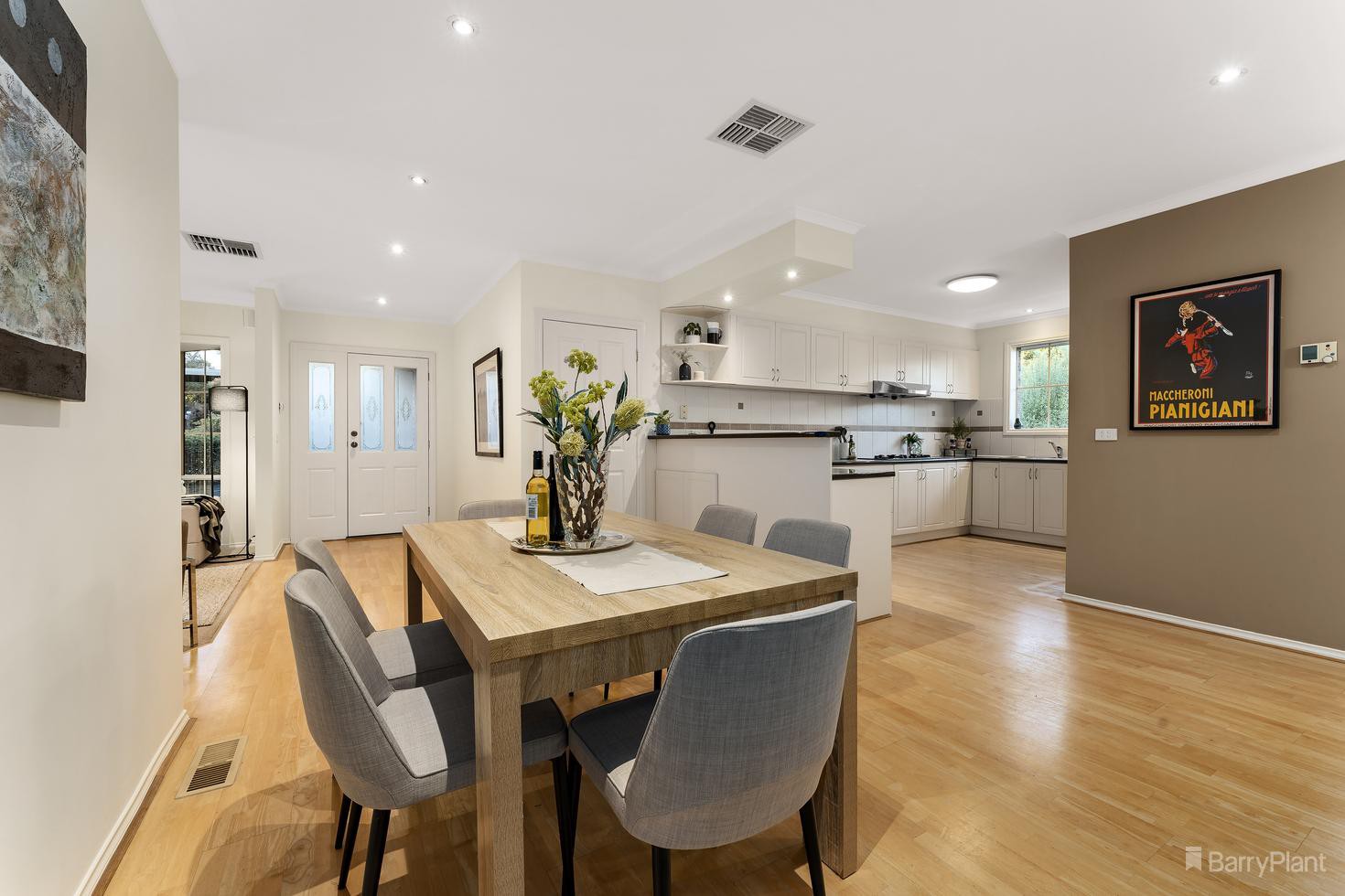 15 Duckett Street, Doncaster East, VIC 3109, Doncaster East - Thumbnail 4