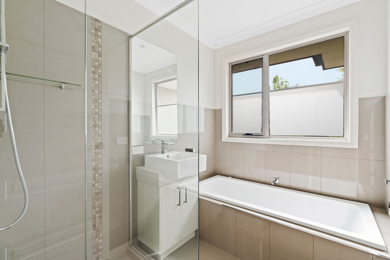 15 Dumblane Street, Balwyn North, VIC 3104, Balwyn North - Thumbnail 6