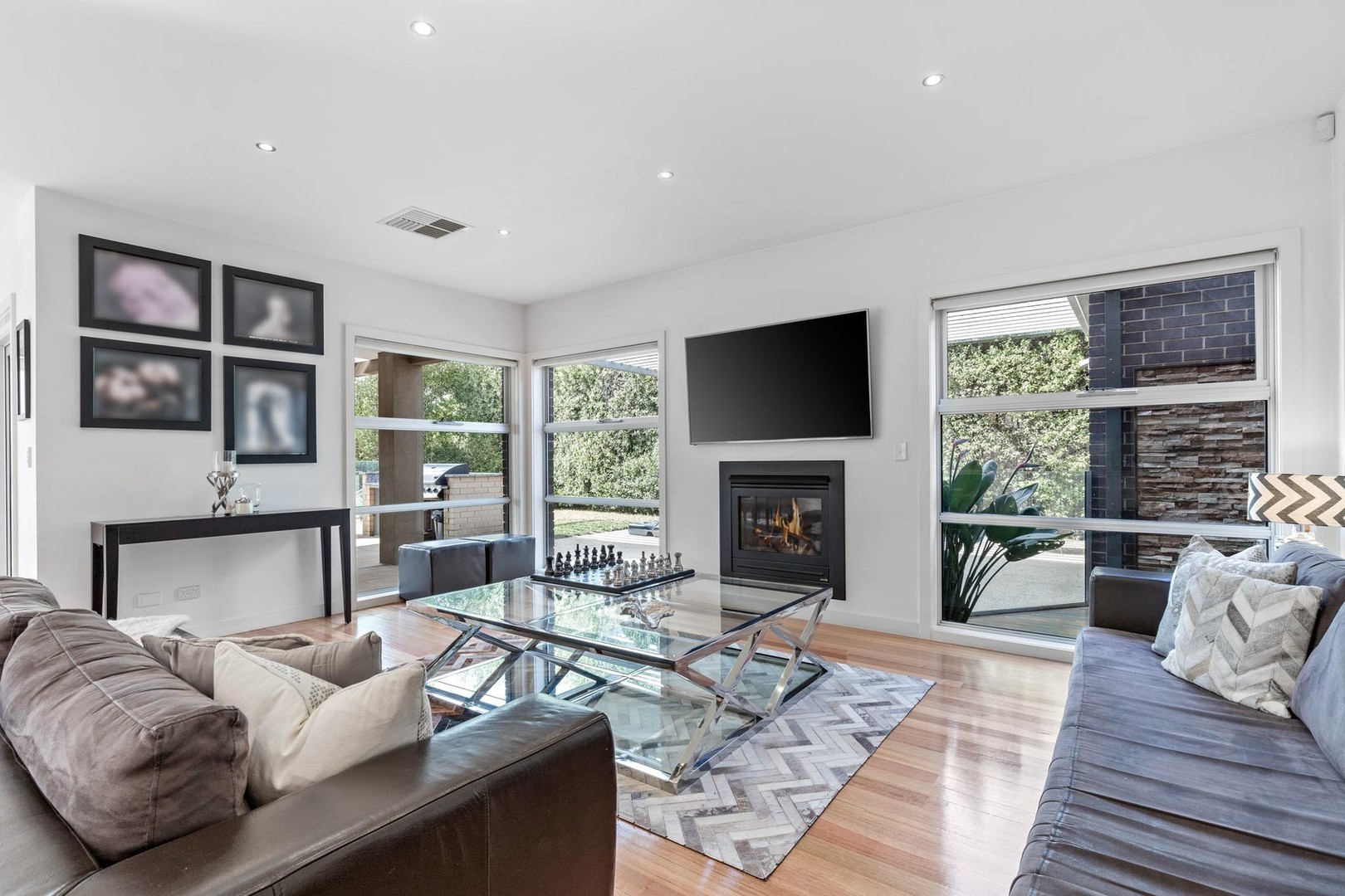 15 Edgbaston Parade, Caroline Springs, VIC 3023, Caroline Springs - Thumbnail 5