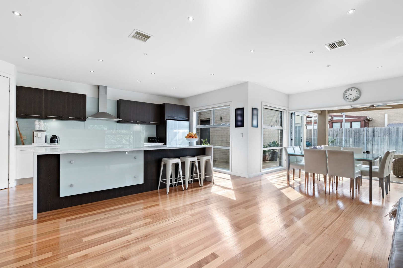 15 Edgbaston Parade, Caroline Springs, VIC 3023, Caroline Springs - Thumbnail 7